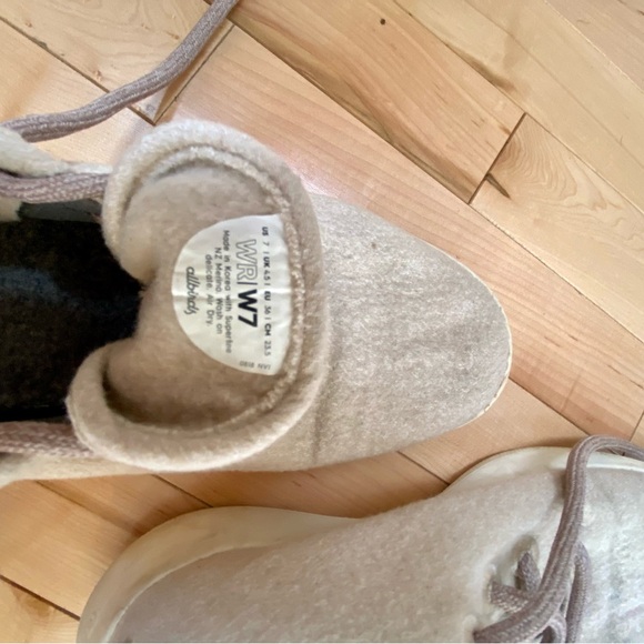 All birds light pink sneakers size 7US - Picture 4 of 4